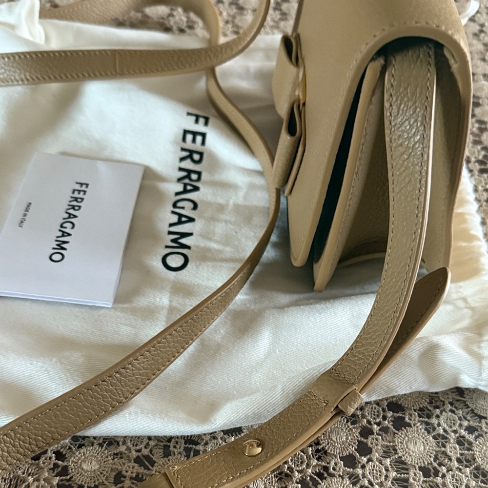 Salvatore Ferragamo Beige Leather Crossbody Bag - Picture 2 of 3